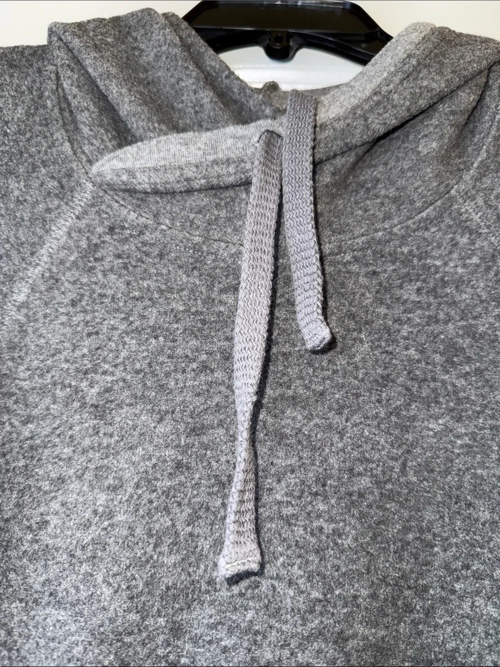 Alo - The Triumph Hoodie (Limited Color)